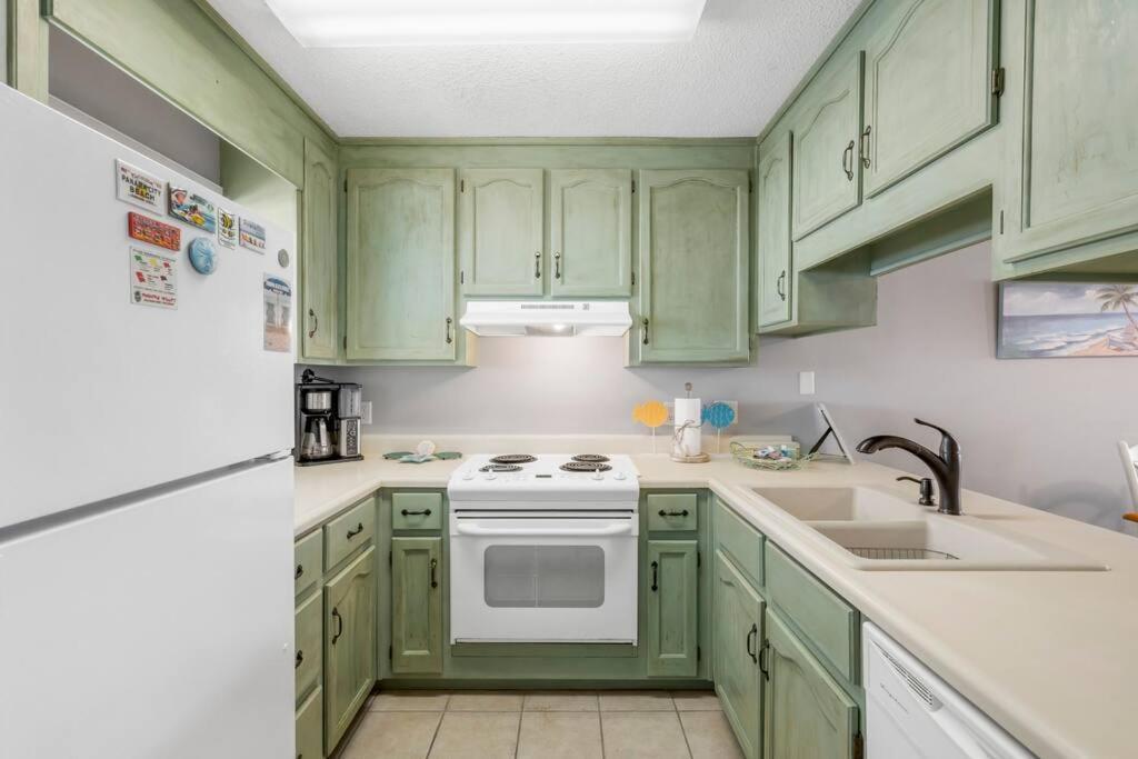 New! Steps To White Sand Beaches! Pool & Grill! 2Br 2Ba Panama City Beach Bagian luar foto
