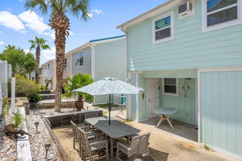 New! Steps To White Sand Beaches! Pool & Grill! 2Br 2Ba Panama City Beach Bagian luar foto