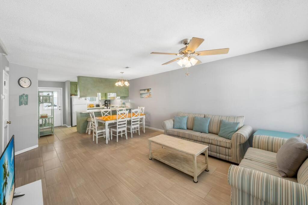 New! Steps To White Sand Beaches! Pool & Grill! 2Br 2Ba Panama City Beach Bagian luar foto