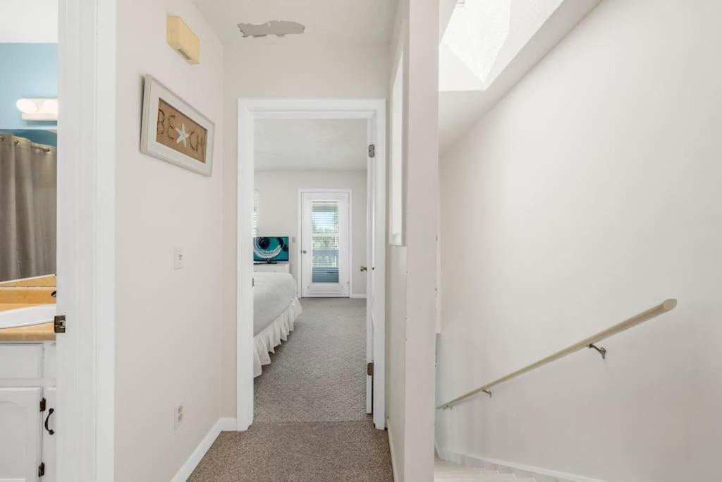 New! Steps To White Sand Beaches! Pool & Grill! 2Br 2Ba Panama City Beach Bagian luar foto